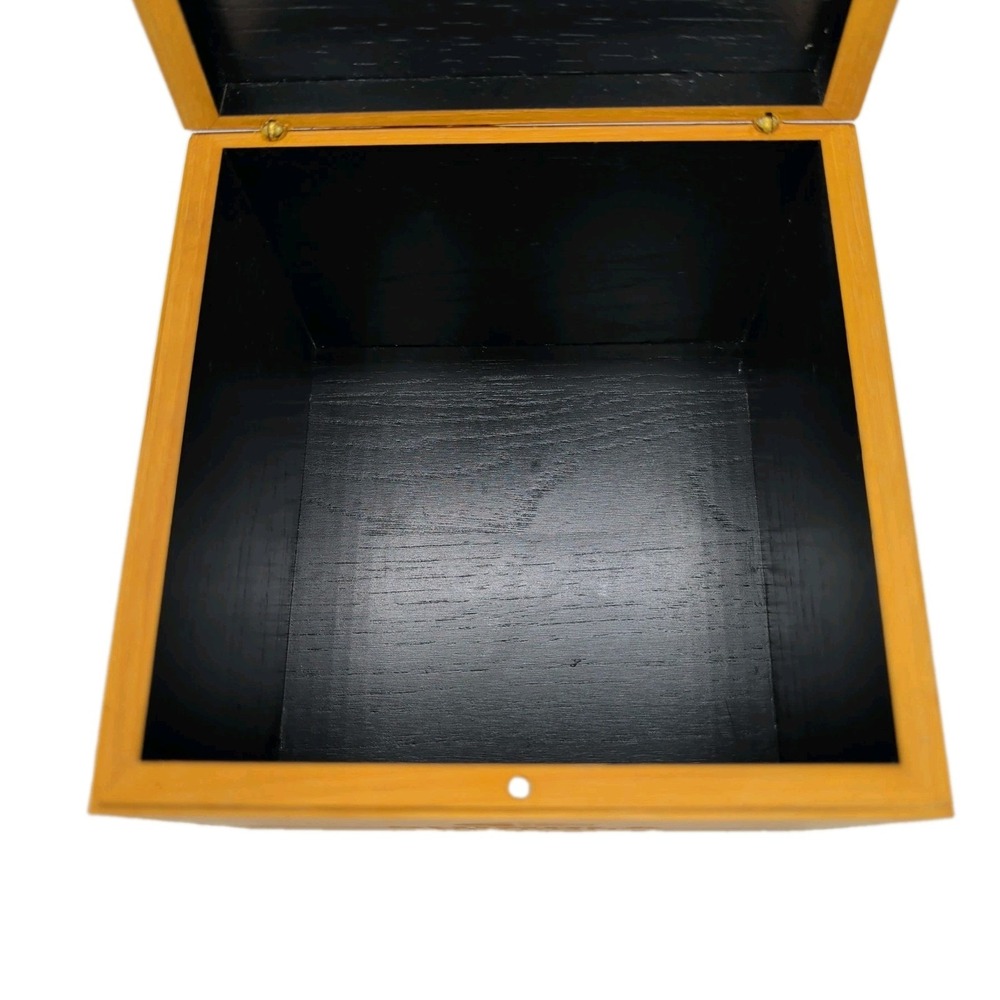 Shinola Detroit Wood Wooden Watch Box ONLY Magnetic Closure Made in USA - Picture 3 of 9